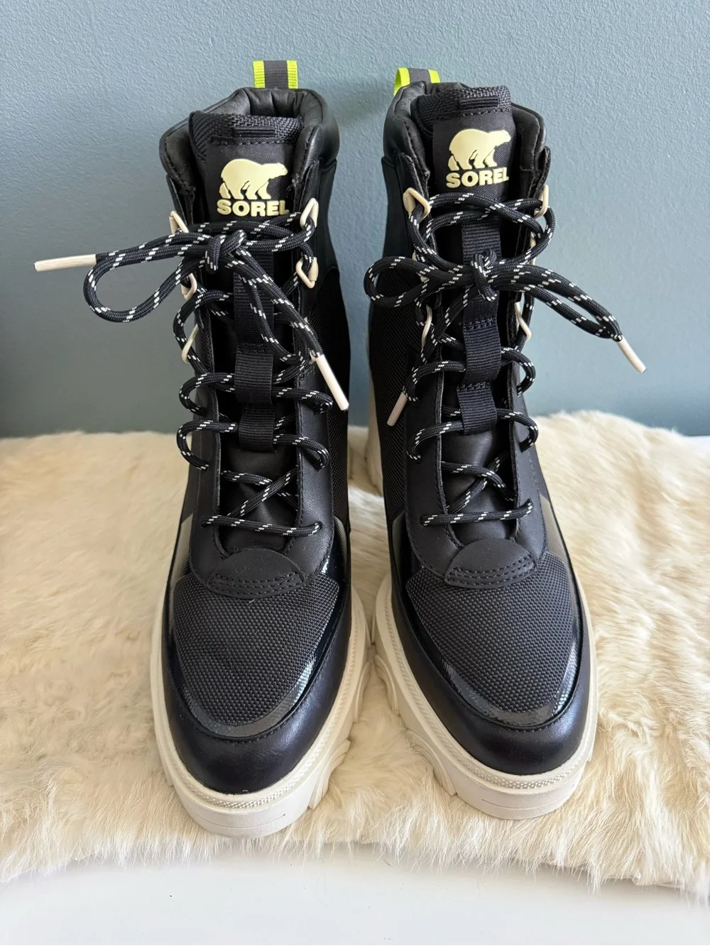 Sorel Women's Brex Heel Cozy Lace Boots